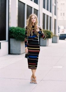 Robe en maille rayée chaude