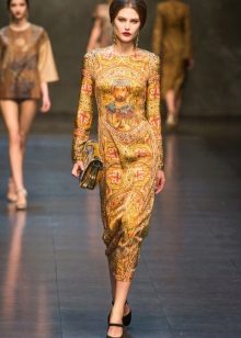 Robe baroque avec un motif