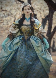 Robe baroque bleue