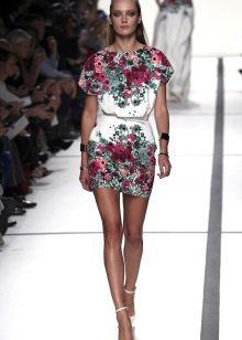 robe tricotée pour l'été