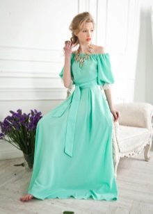 Robe d'été tricotée au sol