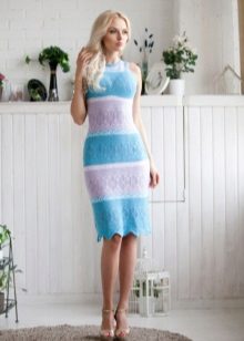 Robe de printemps tricotée