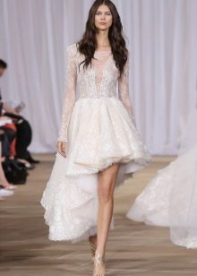 Robe de mariée courte avec dentelle