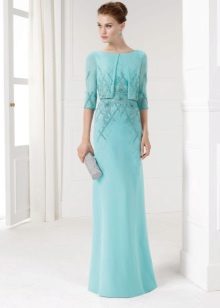 Bolero sous la robe de printemps