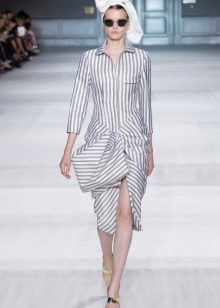 Robe de printemps rayée