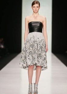 Robe trapèze en cuir