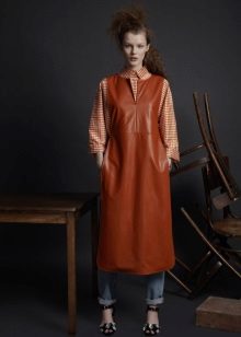 Robe en cuir pour tous les jours marron