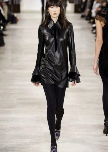 Robe chemise en cuir à manches