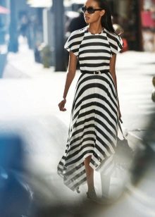 Robe d'été en maille à rayures
