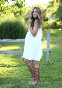 Robe d'été pour blanche enceinte
