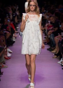 La robe pour tous les jours est courte