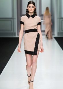 Robe d'automne pour chemise de bureau
