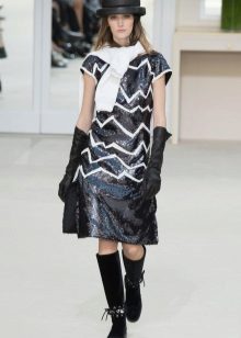 Robe d'automne avec un imprimé de Chanel