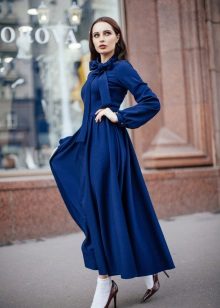 Robe d'automne silhouette bleue