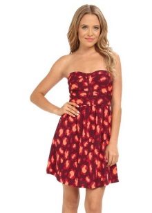 Robe bandeau pour femme aux hanches larges
