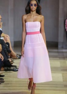 Robe bustier A-line par C. Hererer