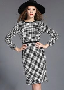 Robe fourreau pieds d'oie