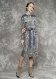 La robe de châle Pavloposad est gris