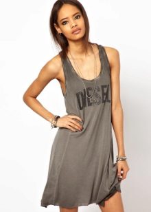 Chemise courte à coupe libre