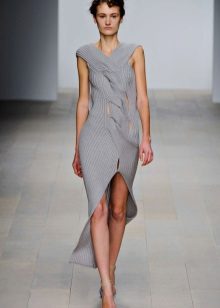 Robe en laine à tricoter