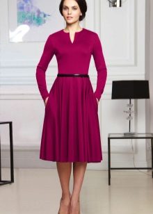 Robe en laine cramoisie