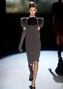 Robe en laine avec fourrure