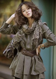Robe de style militaire - accessoires