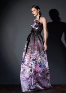 Robe de soirée en crêpe de Chine avec imprimé