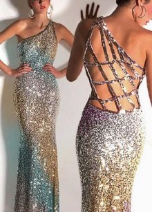 Robe à dos ouvert et bretelles