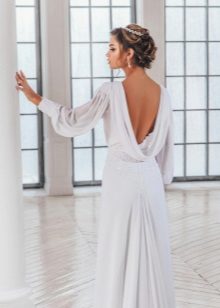 Robe à dos ouvert et manches longues