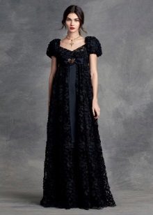 Robe de soirée noire de style Empire