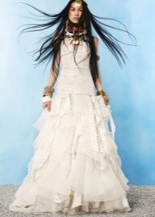 La robe dans le style de boho multicouche