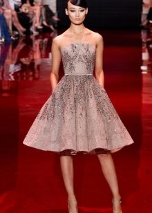 Habille dans le style du 50ème nouvel arc