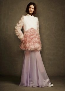 Manteau court pour la robe d'hiver