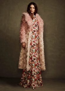 Manteau de fourrure pour la robe d'hiver