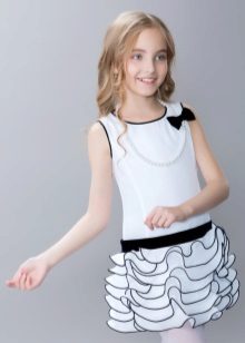 Robe élégante pour fille blanche avec du noir