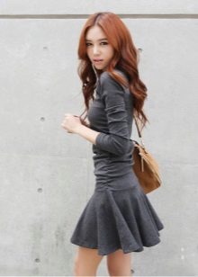 robe en tweed avec demi-jupe