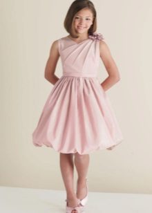 Robe magnifique court pour la fille de 11-12 ans