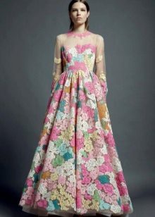 robe en organza avec broderie