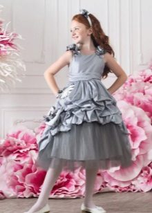 Robe grise pour la classe de bal 4