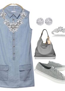 Sneakers pour une robe chemise courte