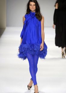 Legging bleu pour une robe bleue