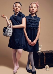 Robes d'école pour les filles bleu