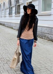 jupe flatteuse bleue