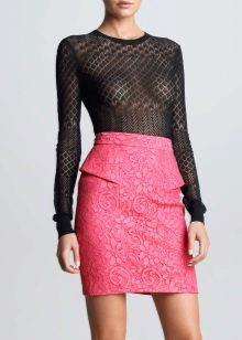 Jupe crayon en dentelle avec ceinture
