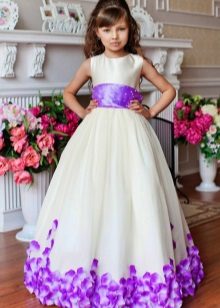 Robe de Nouvel An dans le style de Barbie pour les filles