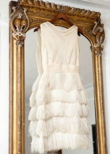 Robe courte frangée