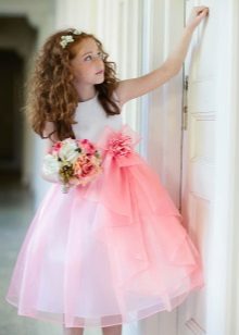 Magnifique robe pour fille de 5 ans