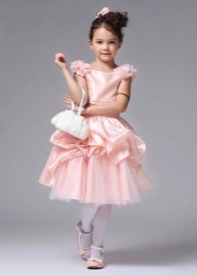 Robe de graduation pour les filles de 5 ans