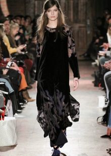 Robe libre de velours
